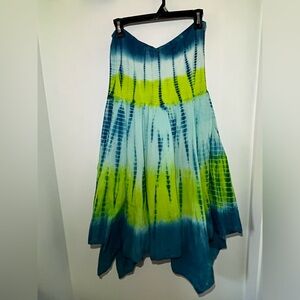 EUC Large Tie Dye Strapless Dress / Hankerchief Skirt